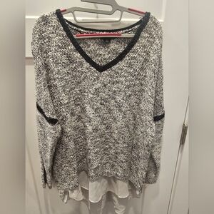 Metaphor XL Marled Knit Layered Hem Sweater Black White V-Neck Long Sleeve